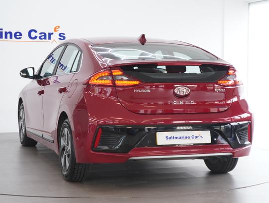 Hyundai IONIQ Photo aae36b6b-061d-4c55-95eb-6ee2c346abc2.jpg