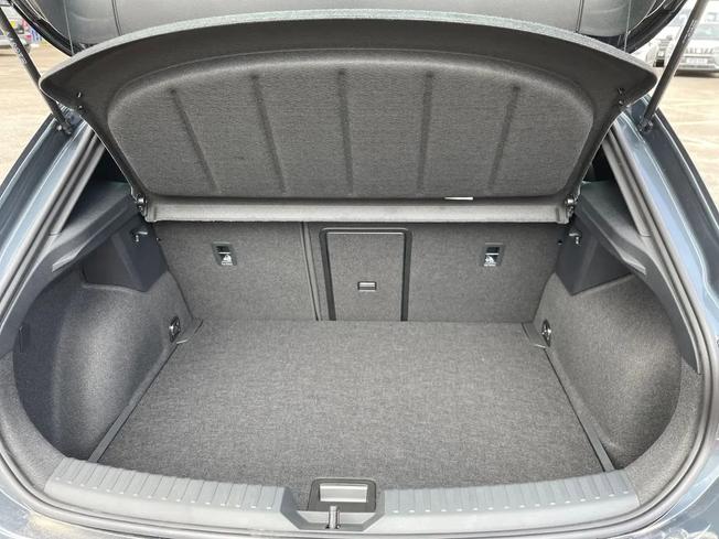 CUPRA Leon Photo 12