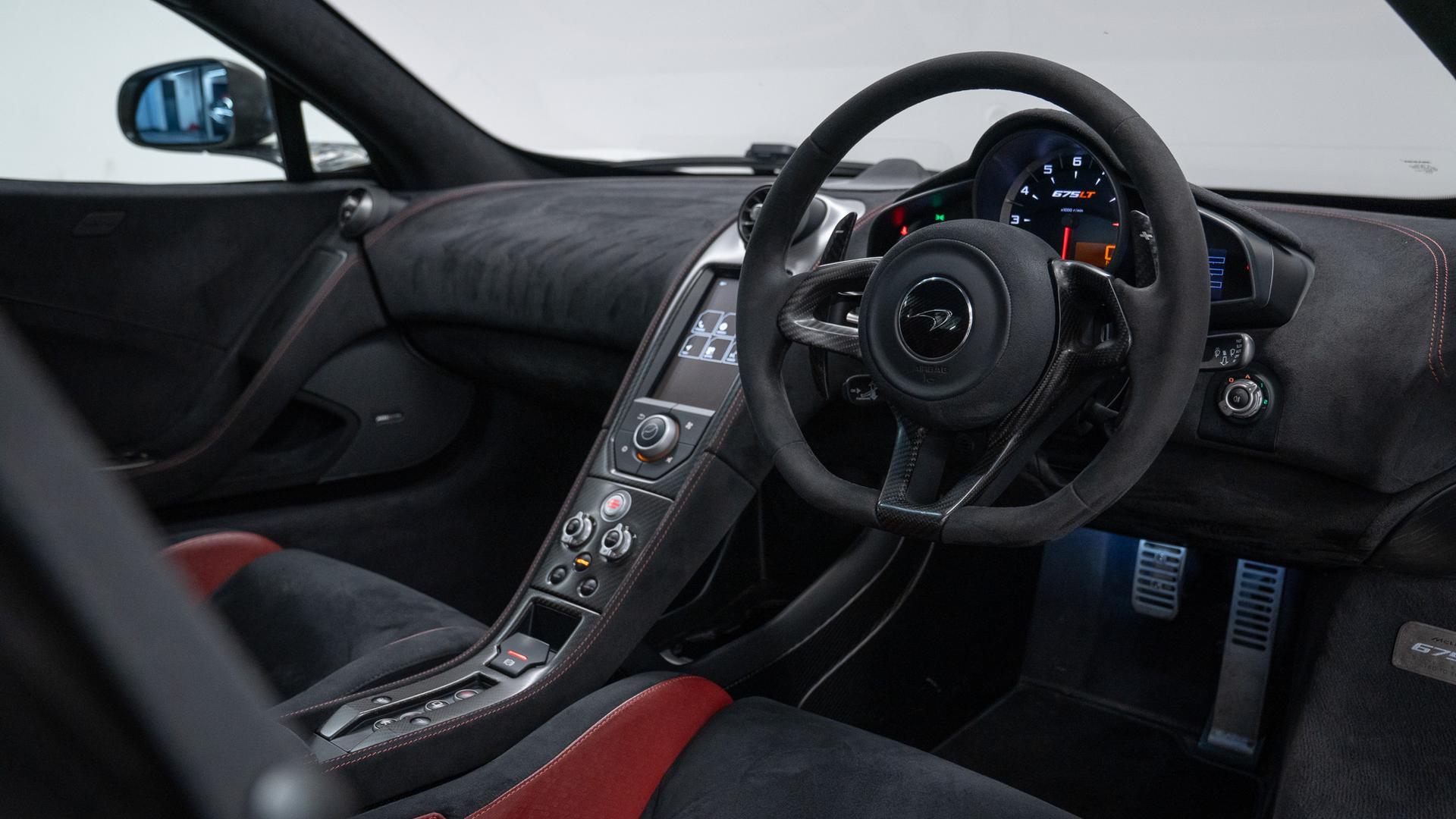 McLaren 675 LT Photo aaf0f9ca-bbc5-4fde-9488-b143429714d7.jpg