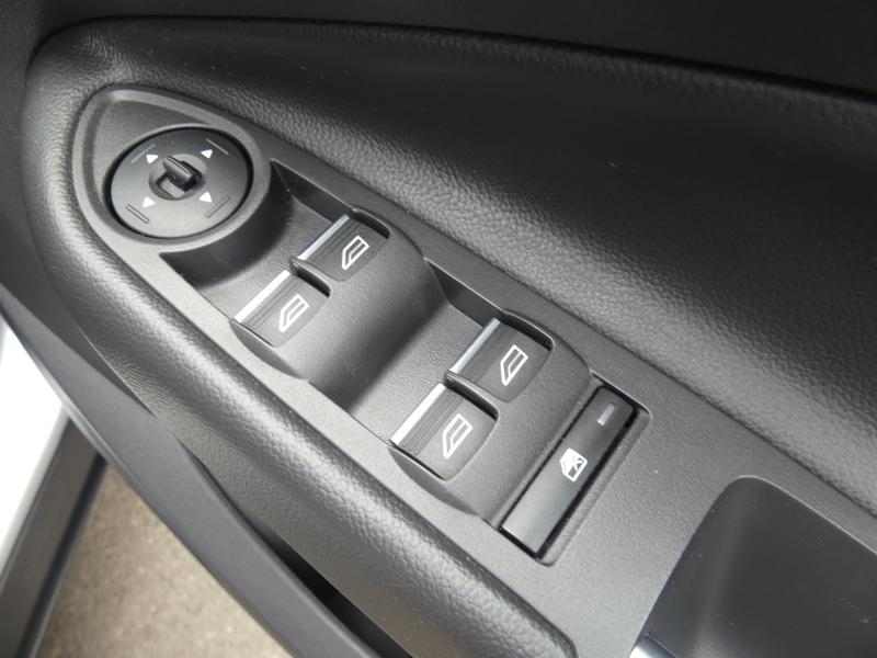 Ford Kuga Photo ab0221dd-8022-464f-9b4b-334925e06ed6.jpg