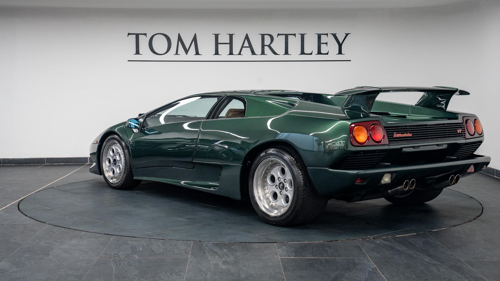 LAMBORGHINI Diablo Photo ab0cf9e5-aa26-4051-89aa-a1b1cf98f985.jpg