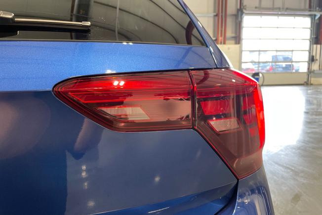 VOLKSWAGEN  Polo Photo 18