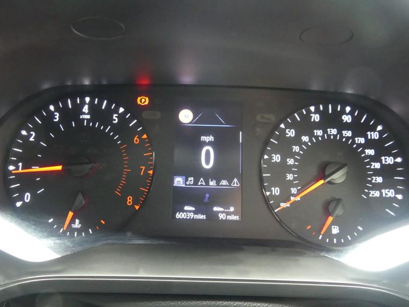 Renault Captur Photo ab29d63b-7d0f-4ec3-b038-a9ebe323ab27.jpg