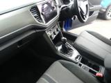 Volkswagen T-Roc Photo 15
