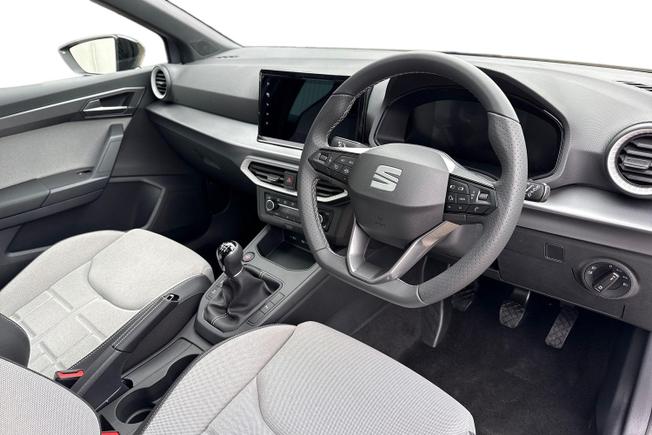 SEAT Ibiza Photo 6