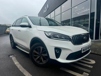 Used 2018 Kia Sorento 2.2 CRDi KX-3 White Pearl at Kia Motors UK