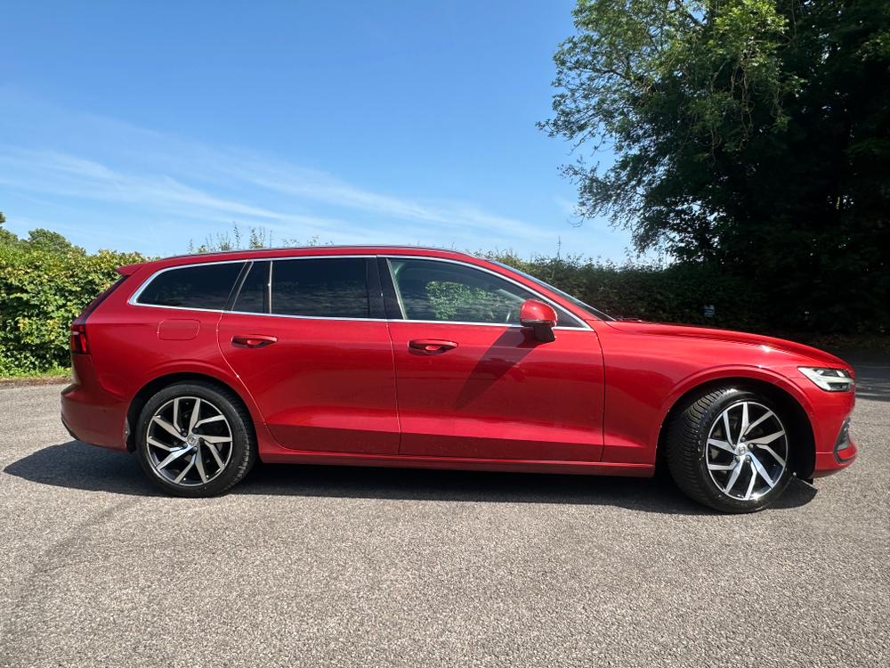 Used Volvo V60 KP69LTY 12