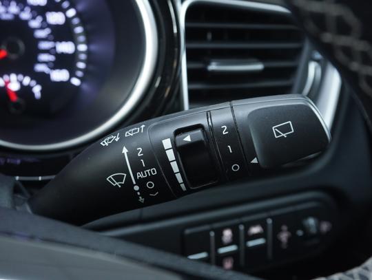 Kia ProCeed Photo ab6df670-ae26-4e19-bc3d-04be20a6b83c.jpg