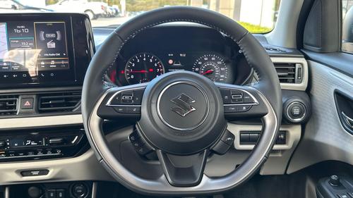 Suzuki Swift Photo ab9f003a-3fff-4212-a686-b49c31a8d983.jpg