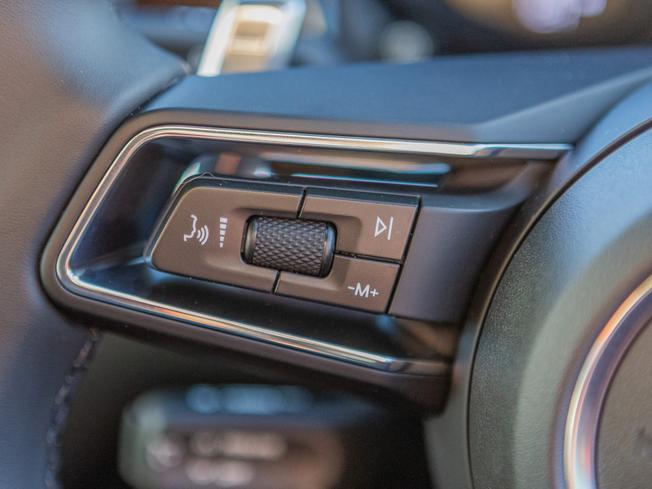 PORSCHE Macan Photo 21