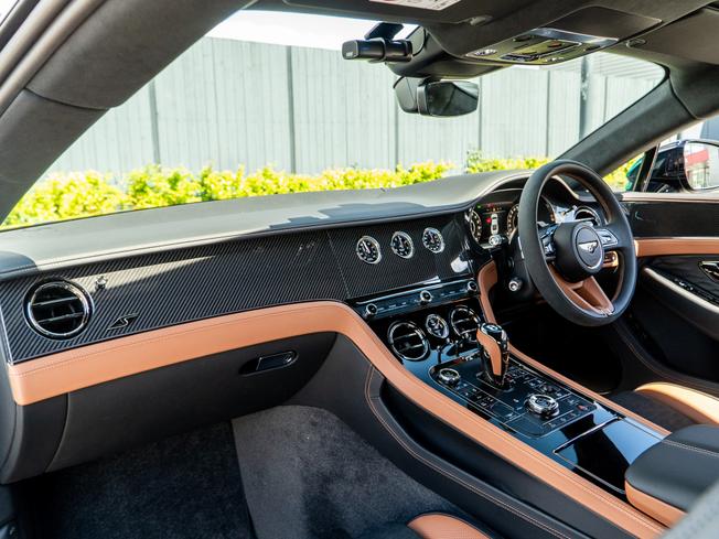BENTLEY Continental GT Photo 2