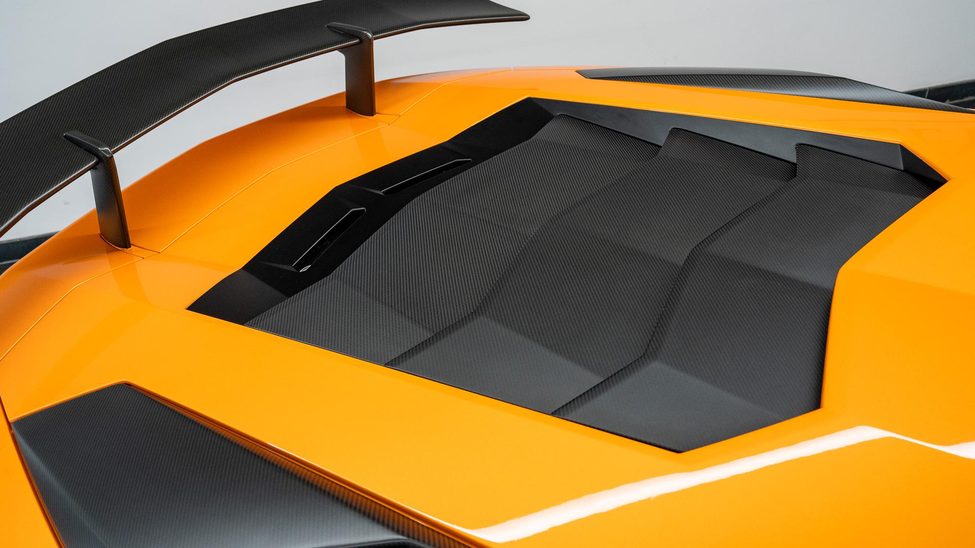 LAMBORGHINI Aventador Photo aba5a209-1251-4b4b-85e2-c5b994f1c0f4.jpg