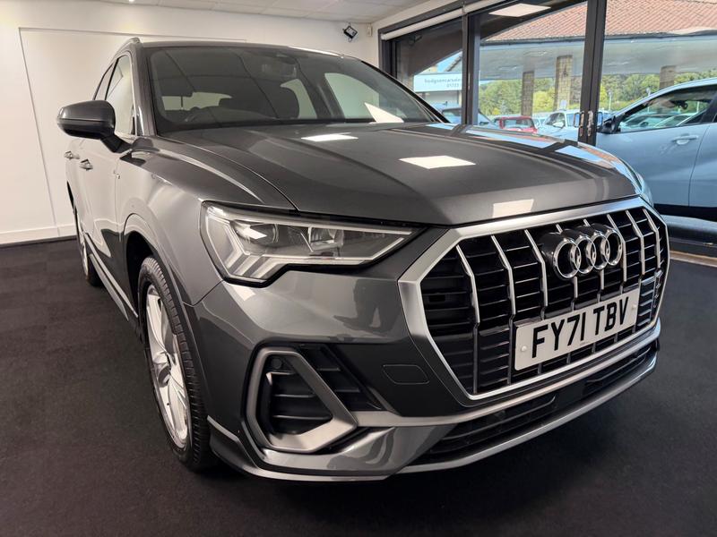 Audi Q3 Photo aba64845-dde0-4de9-9bf1-f44ff5af4928.jpg
