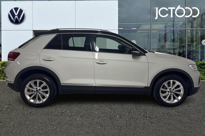 VOLKSWAGEN T-Roc Photo 4