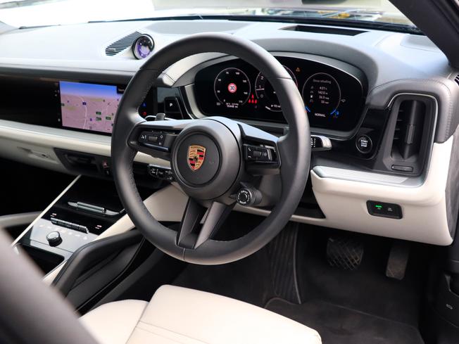 PORSCHE Cayenne Photo 15