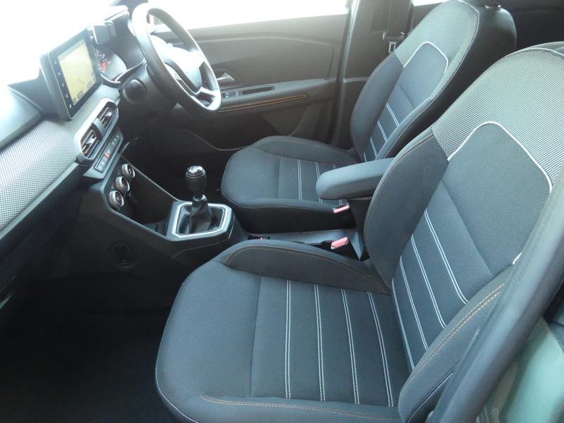 Dacia Sandero Stepway Photo abc5e863-28fc-4709-bc5f-f7a3e4be0d90.jpg