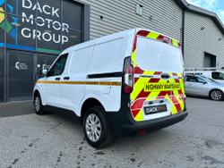 Ford Courier Photo 11