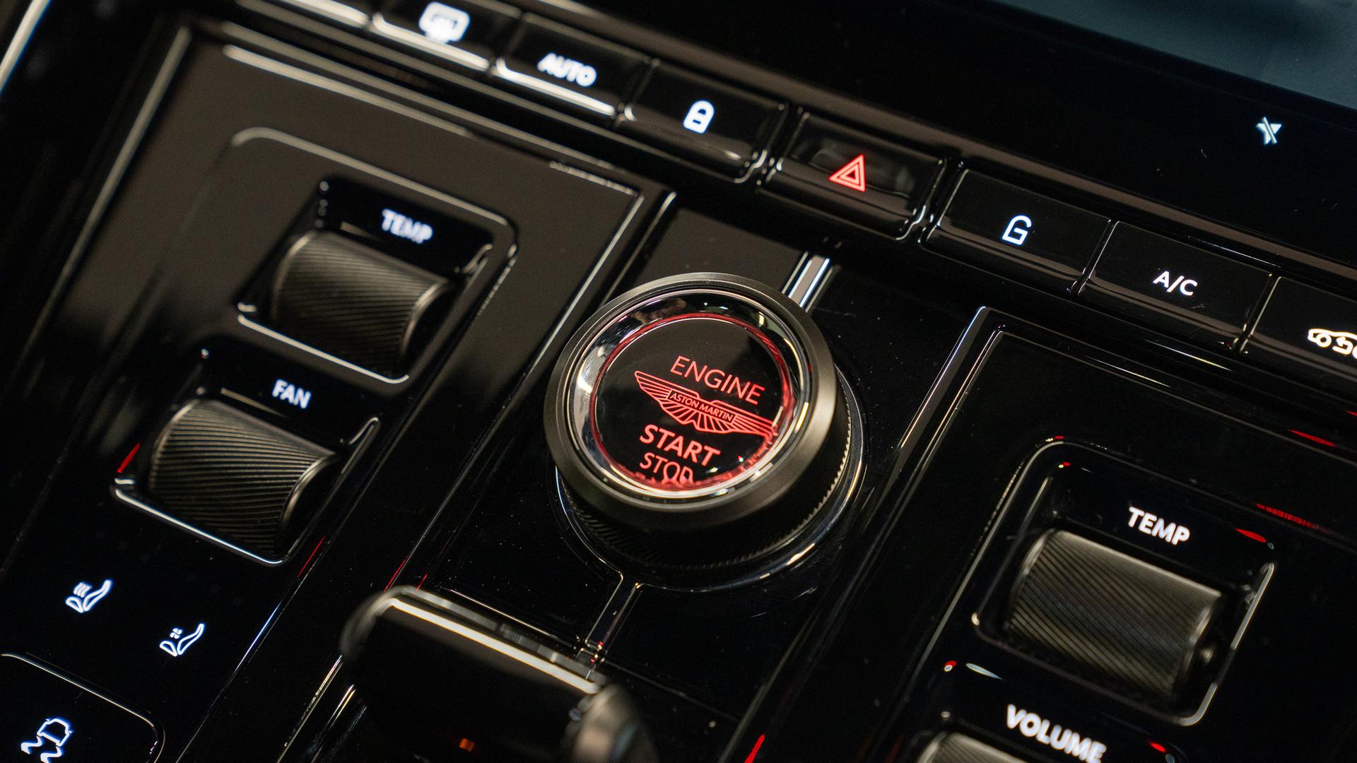 Aston Martin DB12 Photo abd5d1c0-0873-4700-8f73-7552a7c35e56.jpg