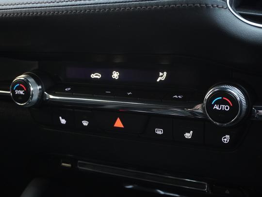 Mazda 3 Photo abe96ad4-fae0-4320-b307-09691ad1d6bc.jpg