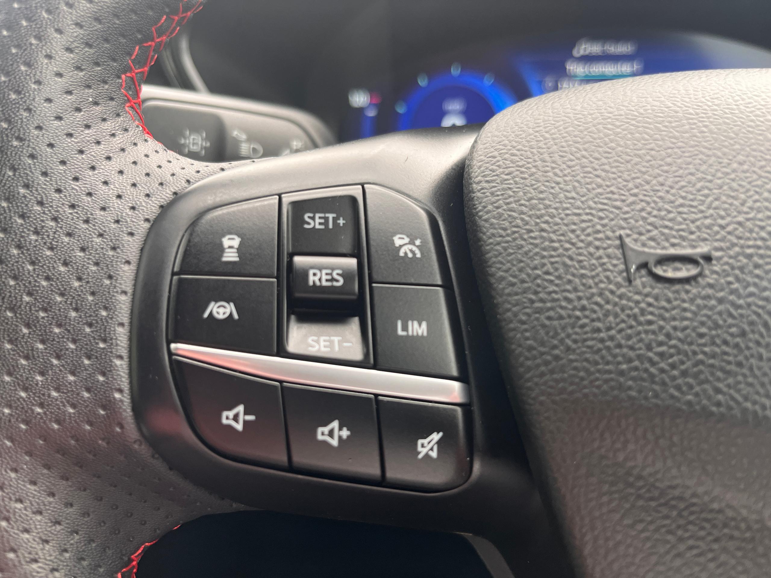 Used Ford Kuga AO73OJX 22