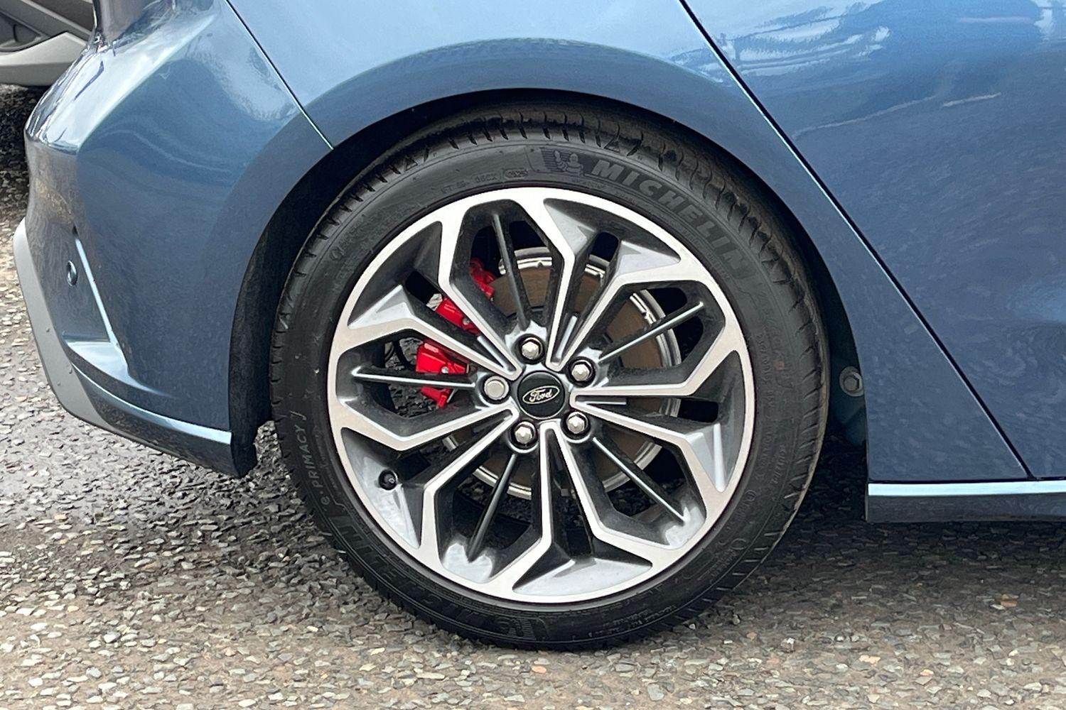 Ford FOCUS Photo 7