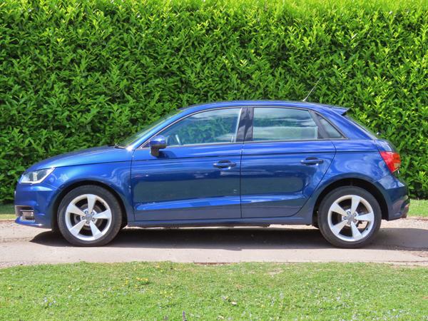 Used Audi A1 AU18KPP 5