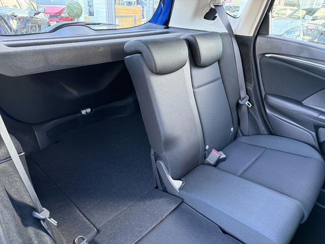 Honda Jazz Photo abff69bd-9b3b-4cf4-85b6-92f1093f6c6a.jpg