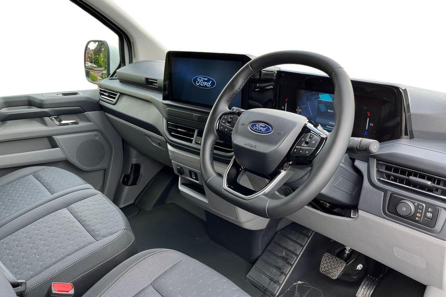 Ford E-TRANSIT CUSTOM Photo abffbff0-072d-4ef8-923a-e571050a522b.jpg