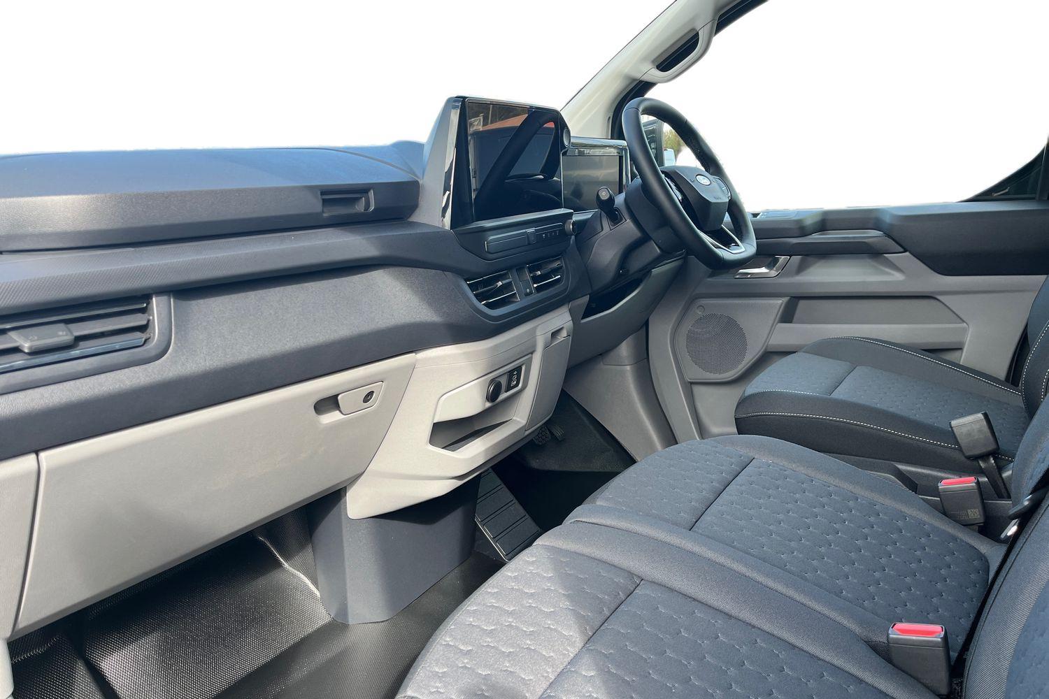 Ford TRANSIT CUSTOM Photo 3