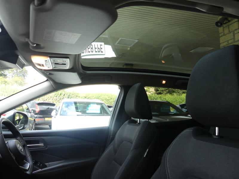 Nissan Qashqai Photo ac30a4e3-f1e7-46a8-af5a-b6ed7d625325.jpg