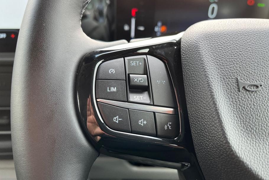 Used Ford E-TRANSIT CUSTOM CUSTOMBEV01 15