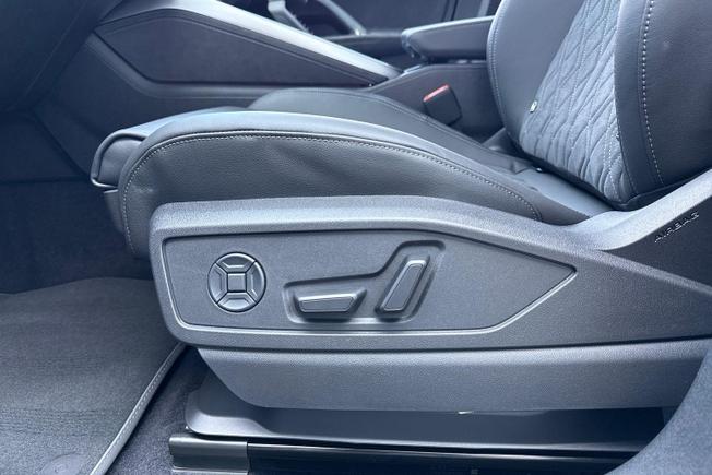 AUDI Q5 Photo 25