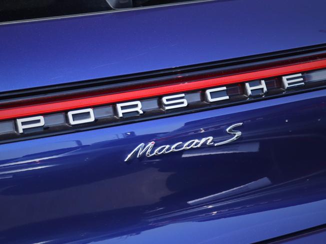 PORSCHE Macan Photo 11