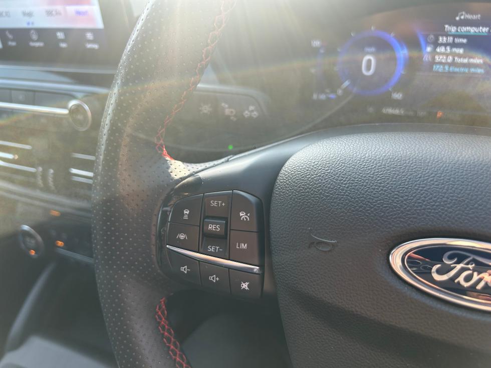 Ford Kuga Photo ac533a58-0547-4824-a413-238ed9490264.jpeg