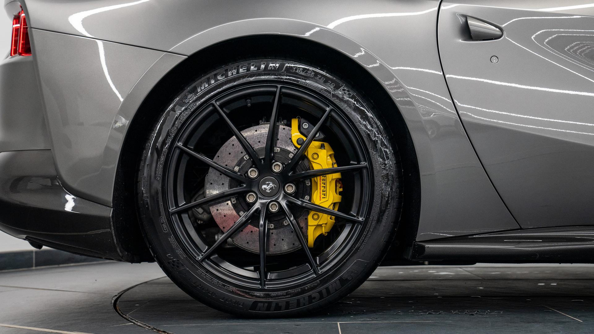 Ferrari 812 Photo ac6562df-1588-4cb0-b23b-9fb0035e1882.jpg