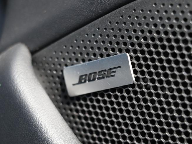 PORSCHE Taycan Photo 32