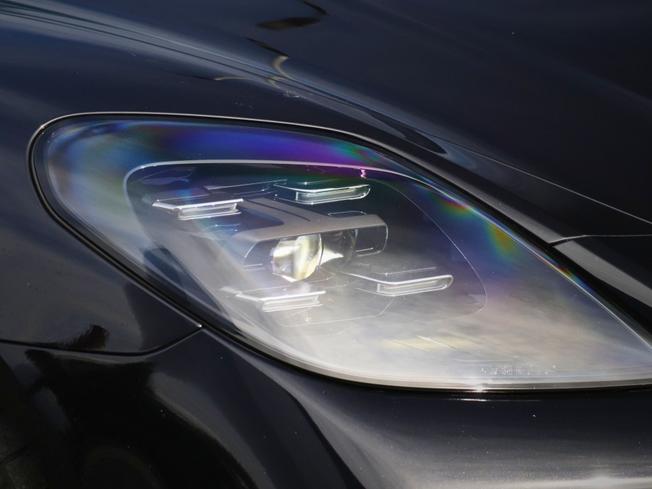 PORSCHE Panamera Photo 8