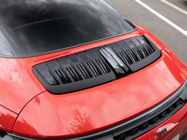 PORSCHE 911 Photo 38