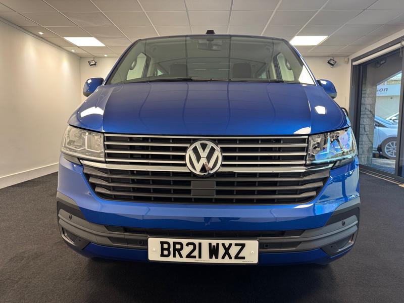 Volkswagen Transporter Shuttle Photo ac80a008-4d61-4c7e-83c5-ba6c456a4fba.jpg