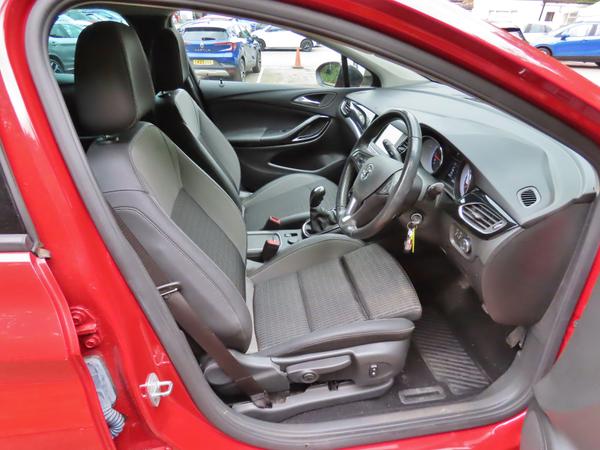 Used Vauxhall Astra GV21ZWE 17