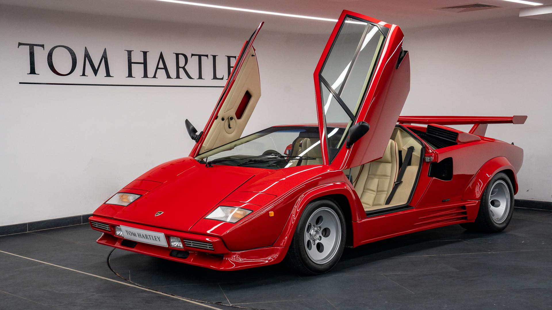 LAMBORGHINI Countach Photo ac902d55-153a-4fd1-863d-cfef20d364ab.jpg
