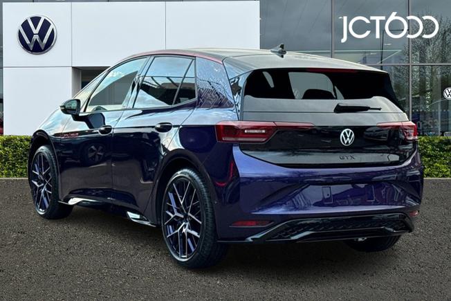 VOLKSWAGEN ID.3 Photo 3