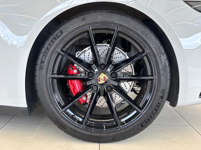PORSCHE 911 Photo 26