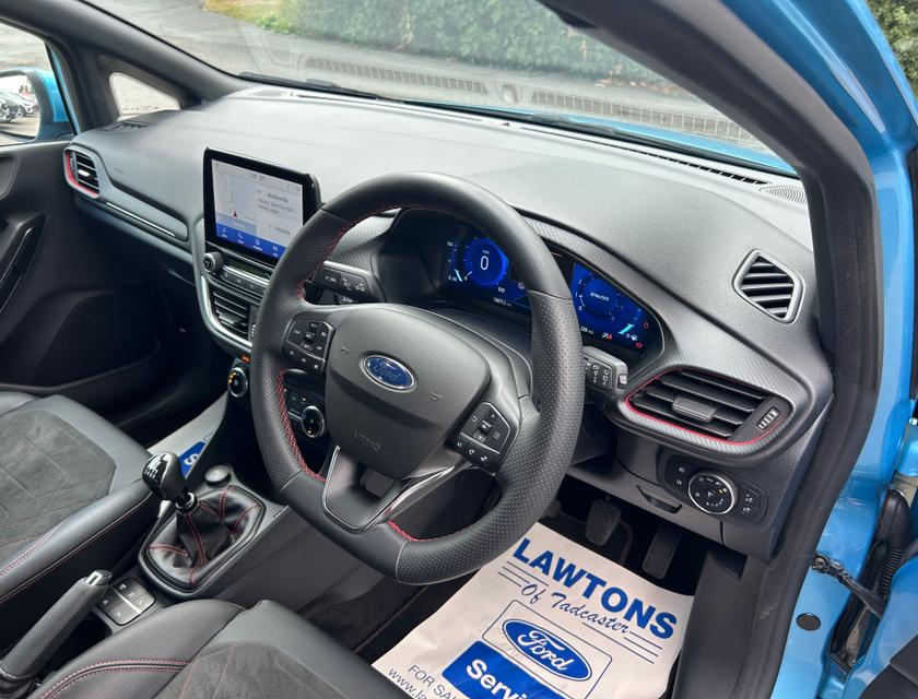 Ford Fiesta Photo acacf703-49ad-4823-aaa3-205d347ceddd.jpg