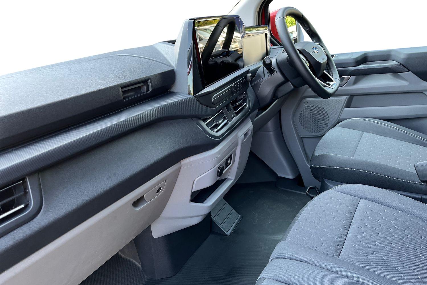 Ford TRANSIT CUSTOM Photo 3