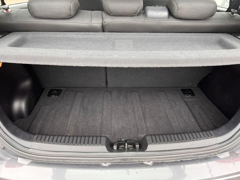Used Hyundai i10 ET11NGJ 8