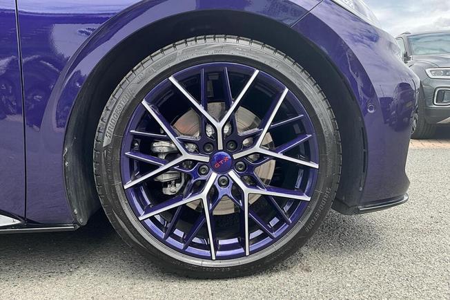 VOLKSWAGEN ID.3 Photo 5