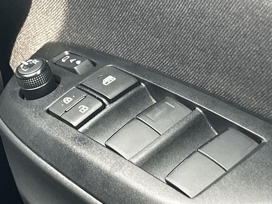 Mazda Mazda2 HYBRID Photo acc03856-0557-4525-8be8-ff43e04584f3.jpg