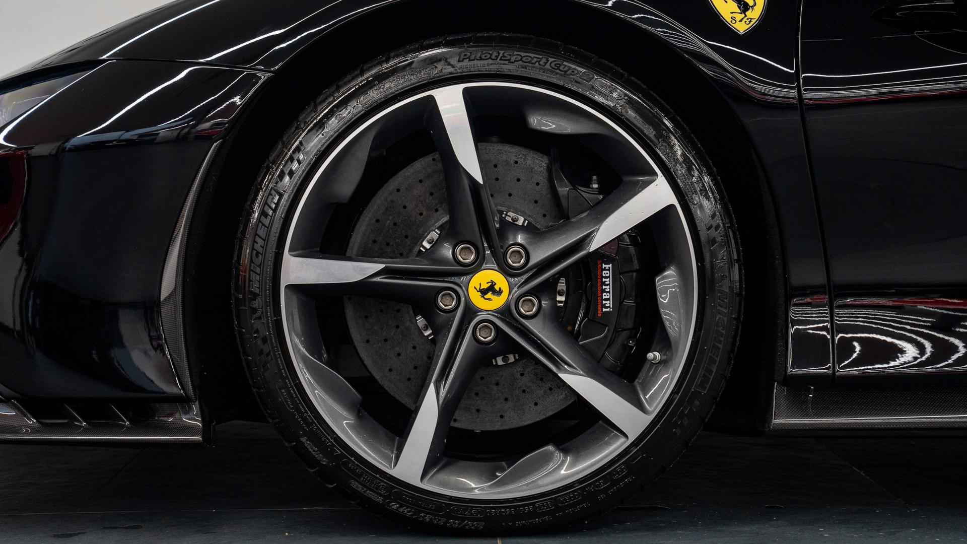Ferrari SF90 Photo acc55b84-f643-482a-9b6f-ab9d55e96505.jpg