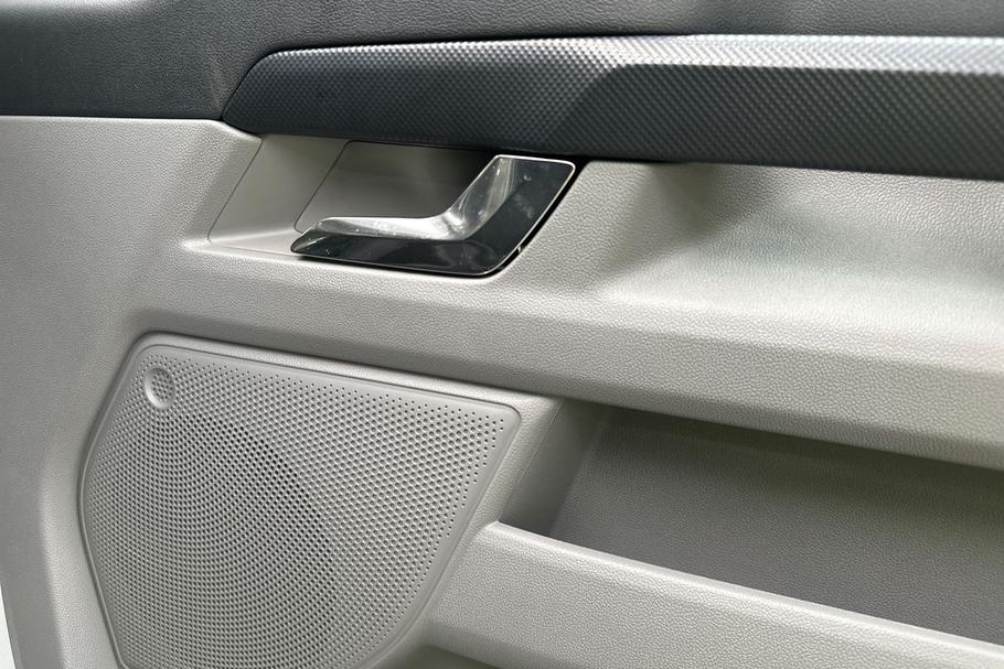 Used Ford TRANSIT CUSTOM CUSTLIMPHEV01 25